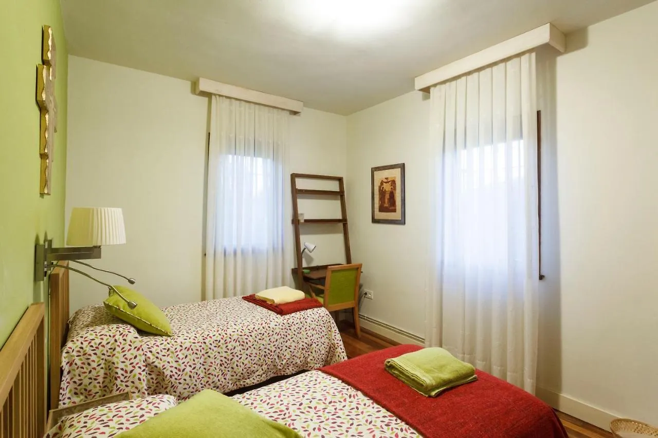 Hospederia San Jose Hostel Derio